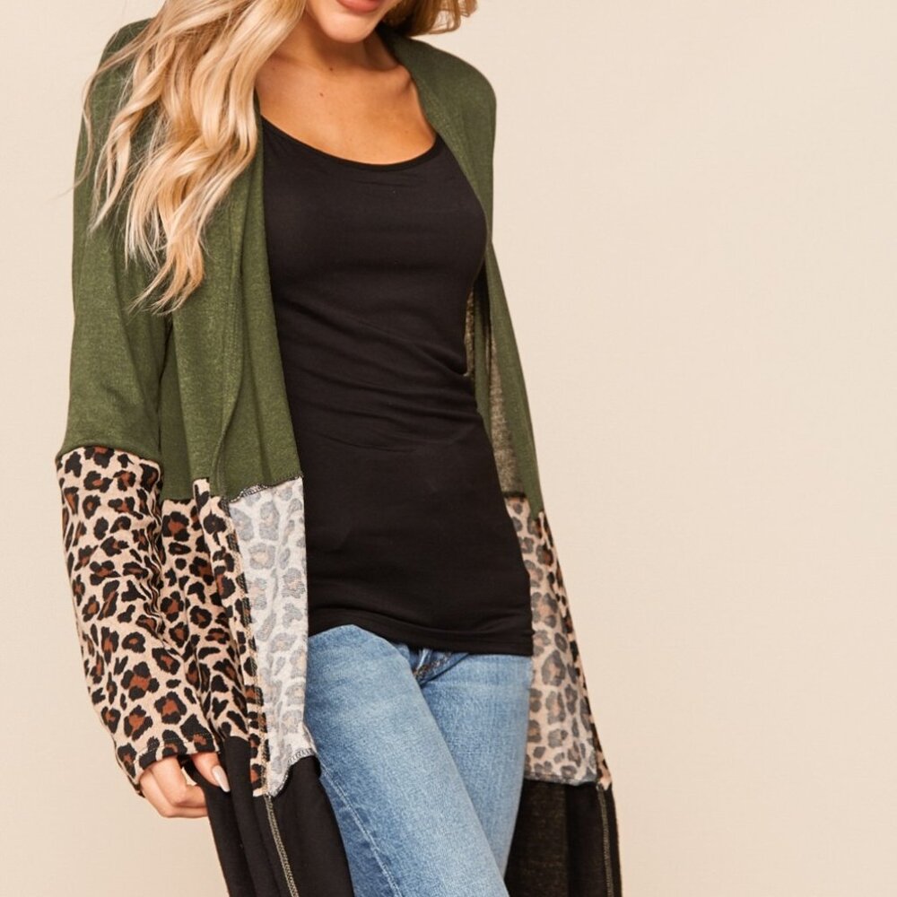 HAPTICS BOHO LEOPARD ANIMAL COLOR BLOCK MEDIUM LONG SLEEVE POCKETS CARDIGAN - Picture 2 of 12
